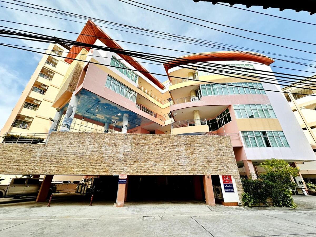 אפרטהוטל Ban Rong Khoei Wisdom Burg Bangsaen, Pool, Gym מראה חיצוני תמונה