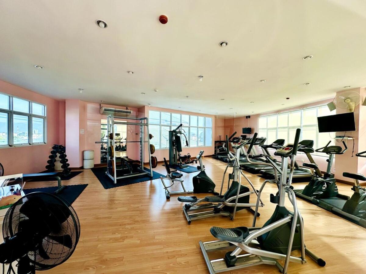 אפרטהוטל Ban Rong Khoei Wisdom Burg Bangsaen, Pool, Gym מראה חיצוני תמונה