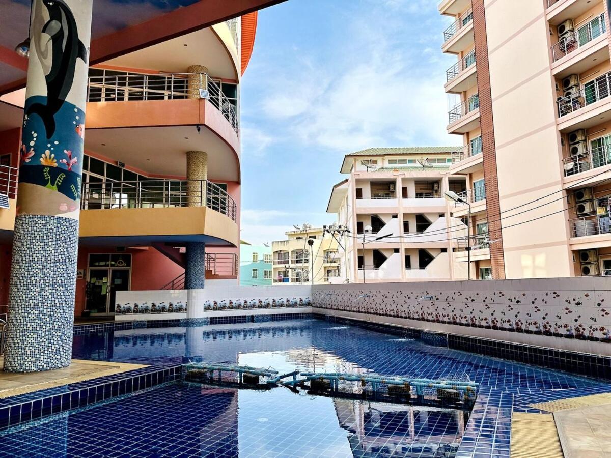 אפרטהוטל Ban Rong Khoei Wisdom Burg Bangsaen, Pool, Gym מראה חיצוני תמונה